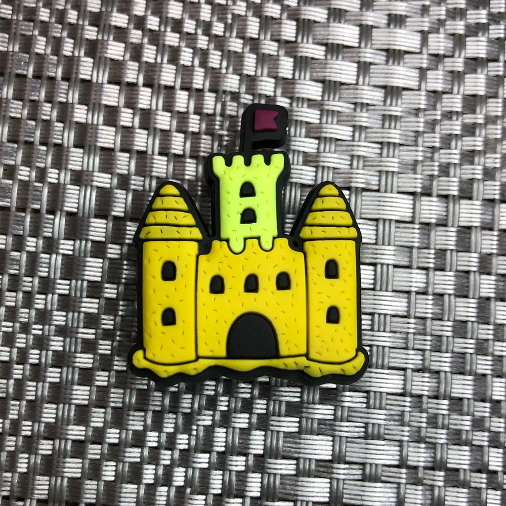 10/$13 Sand Castle Shoes Charm